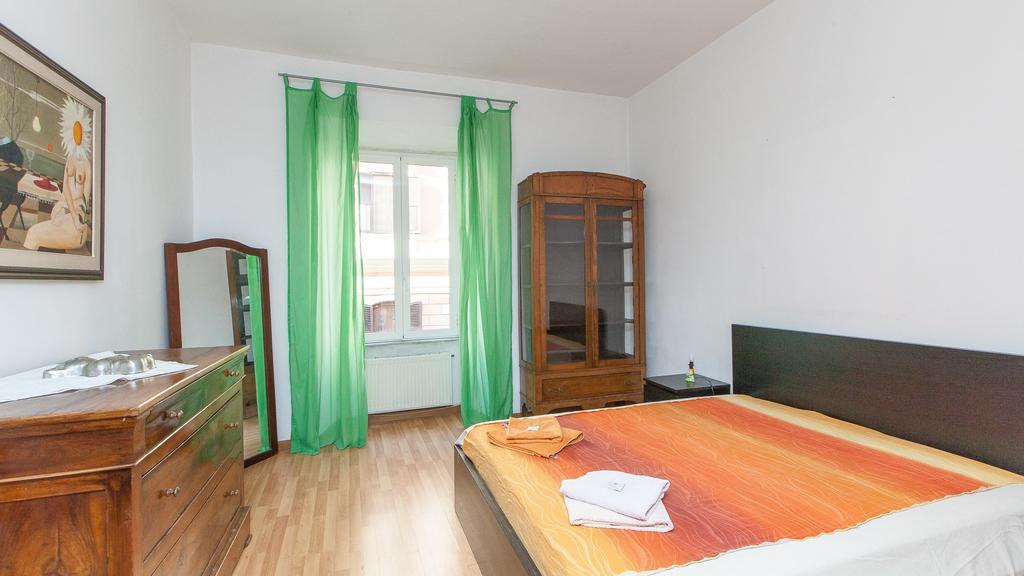 Rental In Rome Santini Apartment Pokój zdjęcie