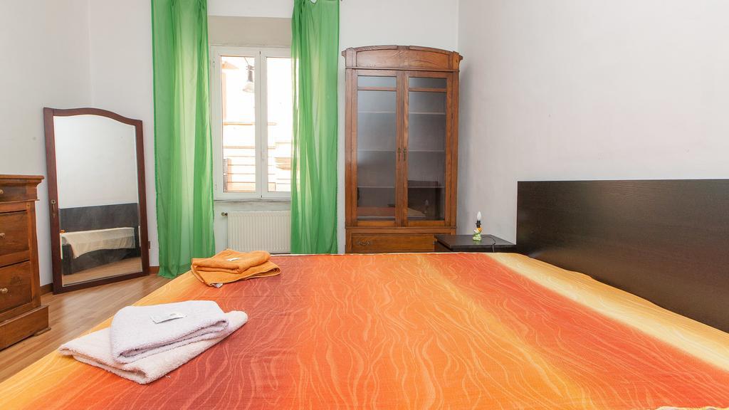 Rental In Rome Santini Apartment Pokój zdjęcie